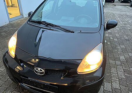 Toyota Aygo (X) Aygo (X) 1,0 -