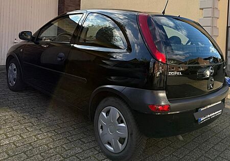 Opel Corsa 1.0 -