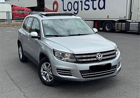 VW Tiguan Volkswagen 2.0 TDI BlueMotion Sport Style Panorama
