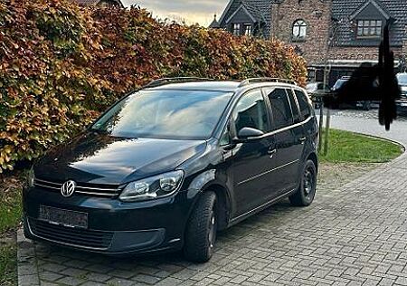 VW Touran Volkswagen 1.6 TDI -