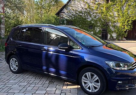 VW Touran Volkswagen 2.0 TDI SCR DSG IQ.DRIVE IQ.DRIVE