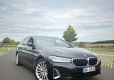 BMW 530d Touring A -