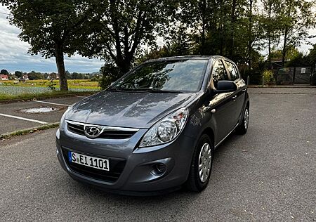 Hyundai i20 1.2 Classic, gepflegt, Garagenwagen,