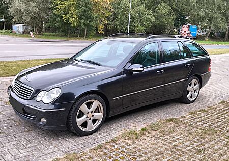 Mercedes-Benz C 220 CDI T AVANTGARDE 6 Gang Einparkhilfe