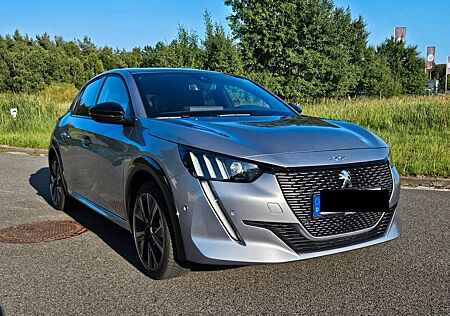 Peugeot e-208 136 GT GT