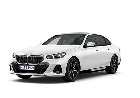 BMW 540d xDrive Driving Assistant Pro Panorama Bower