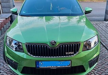 Skoda Octavia 2.0 TSI RS Combi RS, Benzin, Schalter