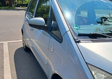 Mitsubishi Colt Z30