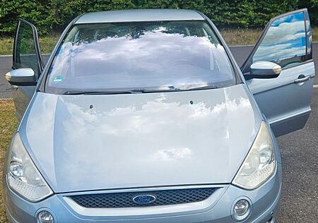 Ford S-Max 2,5T Trend Trend 7Sitzter