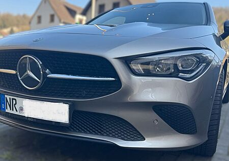 Mercedes-Benz CLA 180 Shooting Brake -