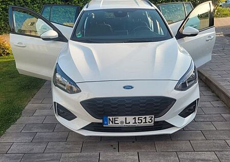 Ford Focus 1,5 EcoBoost 110kW ST-Line Turnier ST-Line