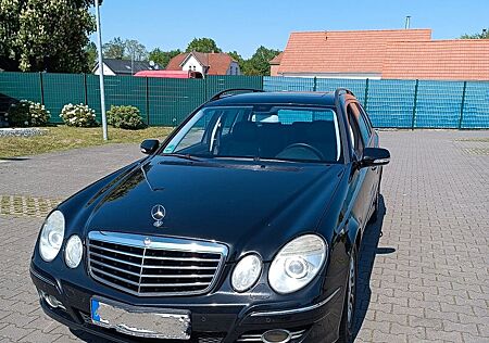 Mercedes-Benz E 220 CDI T AVANTGARDE Avantgarde