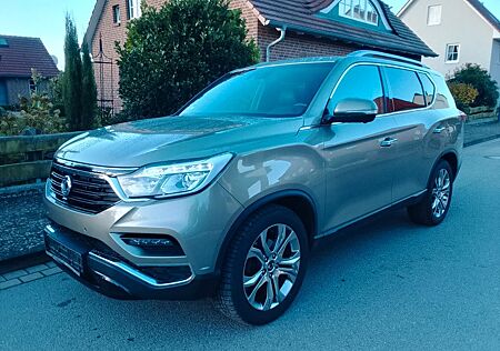 SsangYong Rexton 2.2 Diesel e-XDi 220 Sapphire 4WD AT ...