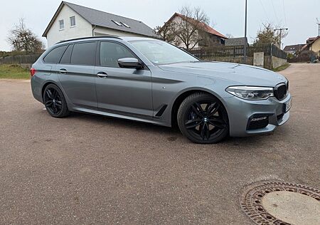BMW 540d xDrive Touring A -
