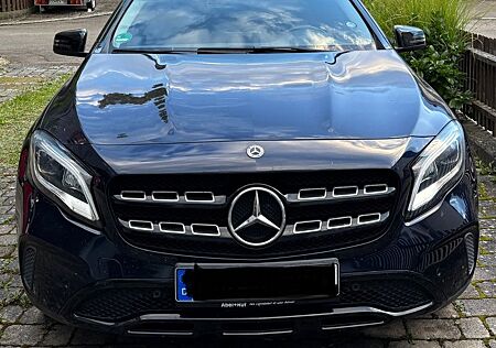 Mercedes-Benz GLA 180 Urban Kamera+Tempo+Navi+AHK+LED+SHZ