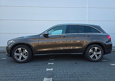 Mercedes-Benz GLC 220 GLC 220d 4Matic