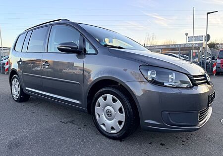 VW Touran Volkswagen Comfortline / 7-Sitzer