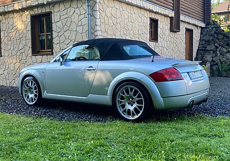 Audi TT Roadster 1.8T 132 kW -