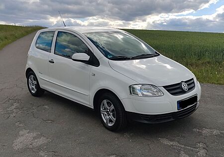 VW Fox Volkswagen 1.4 Fresh 75PS !! (Klima+Funk-ZV+el.FH+ALU)