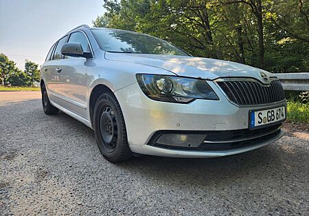 Skoda Superb 2.0 TDI 125KW DSG 4x4 Elegance Leder