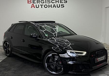 Audi RS3 quattro*Pano*Matrix*Virtual*Kam*RS-Sitze*KW*