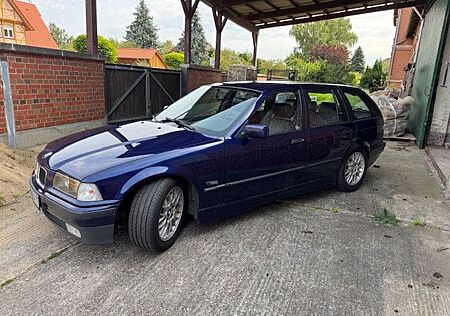 BMW 328i touring Handschalter Sportleder Klima
