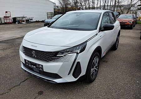 Peugeot 3008 Hybrid 225 Allure e-EAT8 AHK