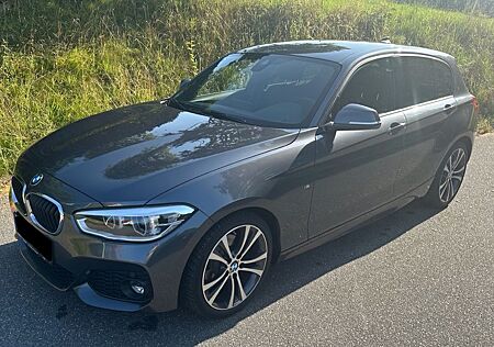 BMW 125i M Sport Steptronic mit Schaltwippen