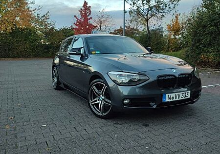 BMW 116i Sport Line Sport Line