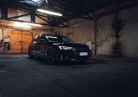 Audi A4 *ZAHNR. NEU*QUATTRO SPORT *MATRIX*AHK*