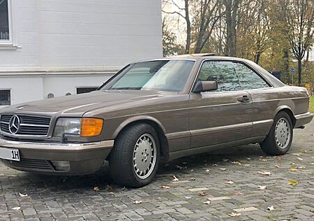 Mercedes-Benz 560 SEC