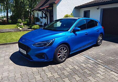 Ford Focus 1,5 EcoBoost 134kW ST-Line, Vollausstattun