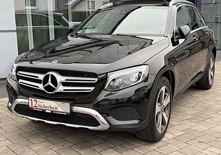 Mercedes-Benz GLC 220 220d 4Matic AMG Line*Panorama*AHK*SHZ*Alcantara