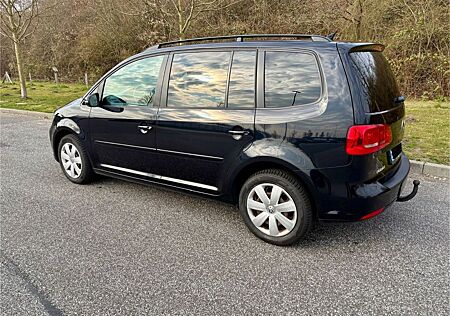 VW Touran Volkswagen 2.0 TDI 103kW -