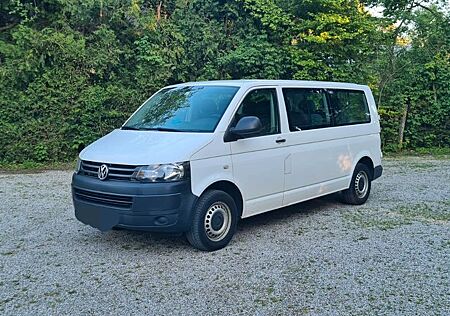 VW T5 Caravelle Volkswagen 2.0TDI, 4MOTION, LANG, 9-SITZER,