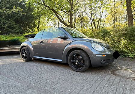 VW New Beetle Volkswagen 1.6 United Cabrio *PDC, SHZ, Klima..