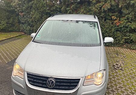 VW Touran Volkswagen 1.4 TSI 103kW DSG -