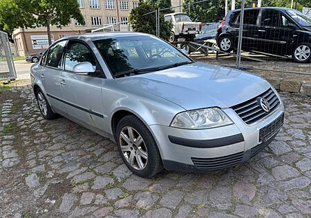 VW Passat Volkswagen 1.9TDI 96kW PDC/Tempomat/Alufelgen