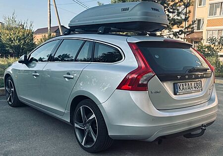 Volvo V60 TOP Zustand 2.0 5-Zylinder Diesel