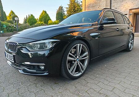 BMW 335d xDrive Touring Luxury Line P. Auto. Lux...