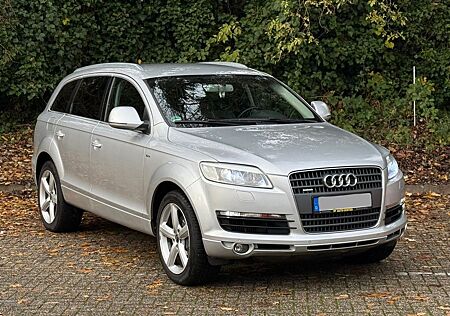 Audi Q7 3.0 TDI (DPF) quattro tiptronic -