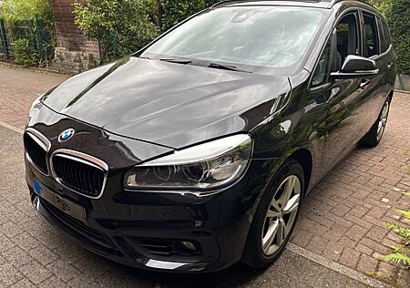 BMW 2er 220 Gran Tourer 220d xDrive Steptronic Advan...