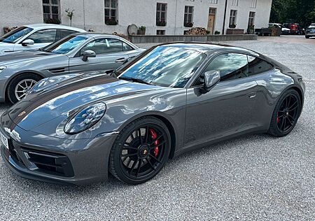 Porsche 992 911 - .1 Carrera 4 GTS Coupé