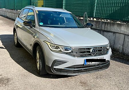 VW Tiguan Volkswagen 1.5 TSI OPF DSG Life Life