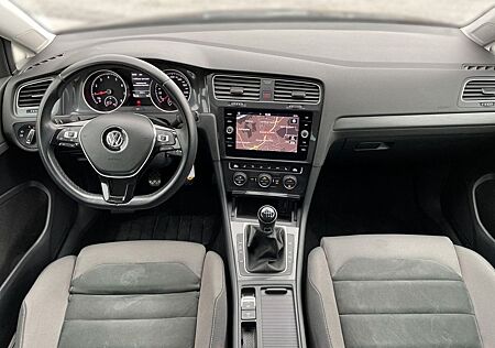 VW Golf Volkswagen 1.5 TSI ACT Comfortline Comfortline