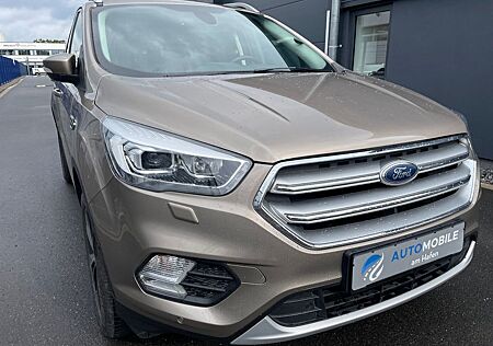 Ford Kuga Titanium 1.5*NUR 61TKM*NAV*LEDER*AHK*TEM