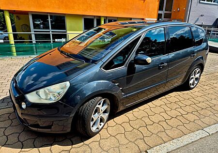 Ford S-Max 1.8 TDCi 92kW Titanium AHK LEDER