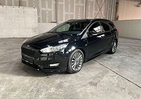 Ford Focus ST-Line Sitzheizung PDC Keyless