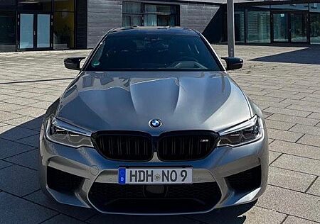 BMW M5 xDrive