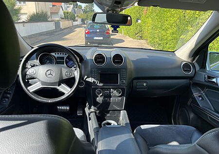 Mercedes-Benz ML 320 CDI 4MATIC - ,Distronic